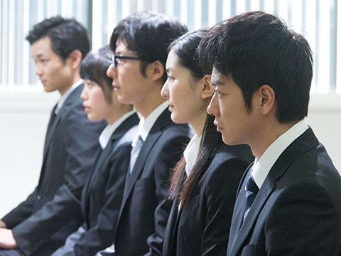 English Translation_Japanese Workplace: Who Are the Social Newcomers with a Student Vibe_Hujiang English Translation